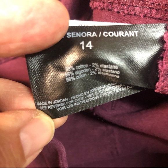 Nine West Women’s Pull On Pant Back Patch Pockets Denim Look Burgundy - Picture 9 of 9